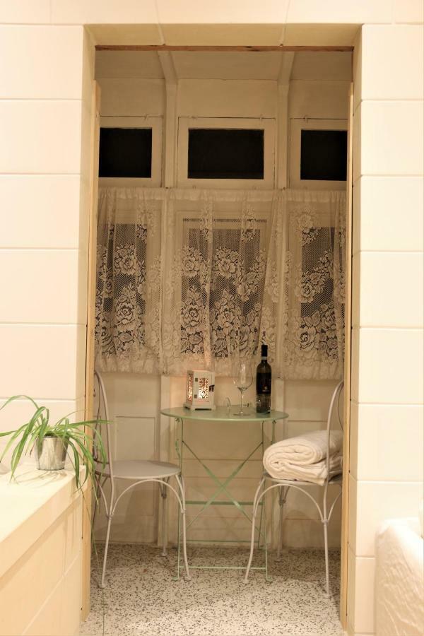 Charming In Republic Street Apartament Valletta